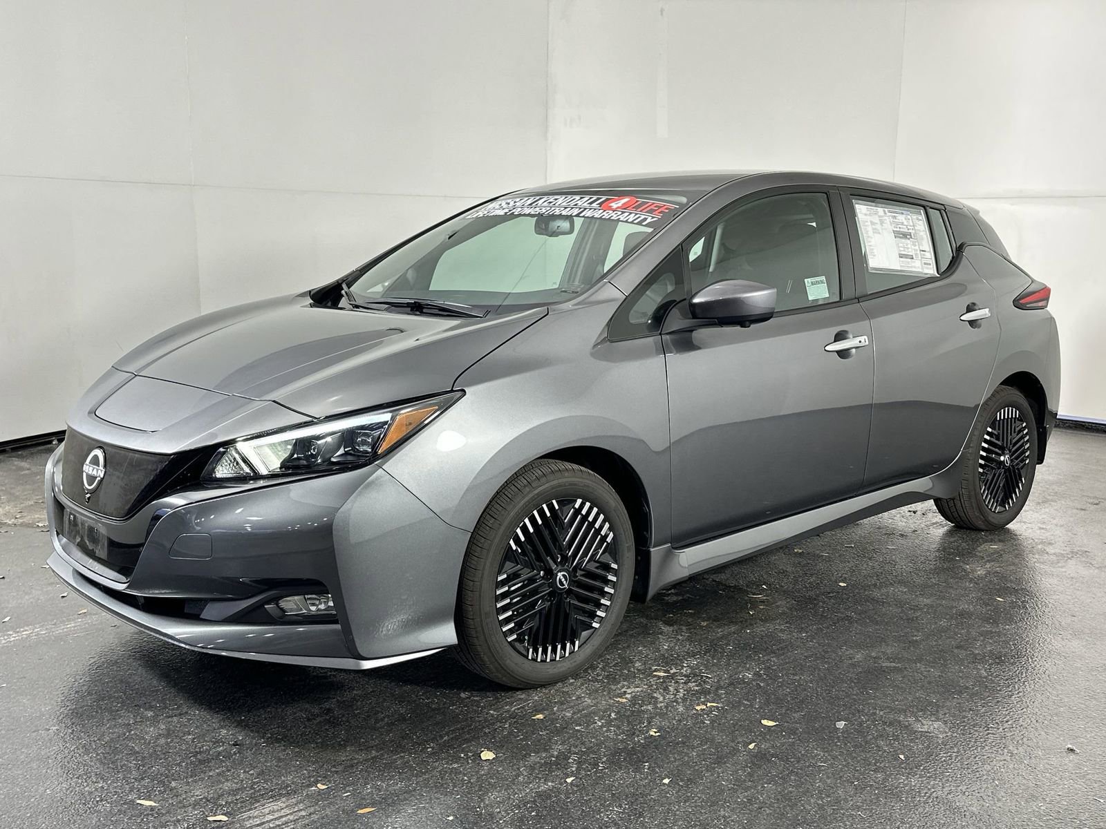 New 2025 Nissan Leaf SV Plus FWD image 4