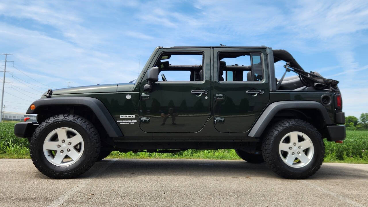 Used 2012 Jeep Wrangler Unlimited Sport AWD/4WD image 2