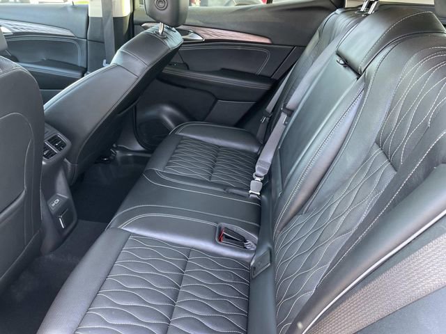 Used 2021 Buick Envision Avenir w/ Technology Package II image 23