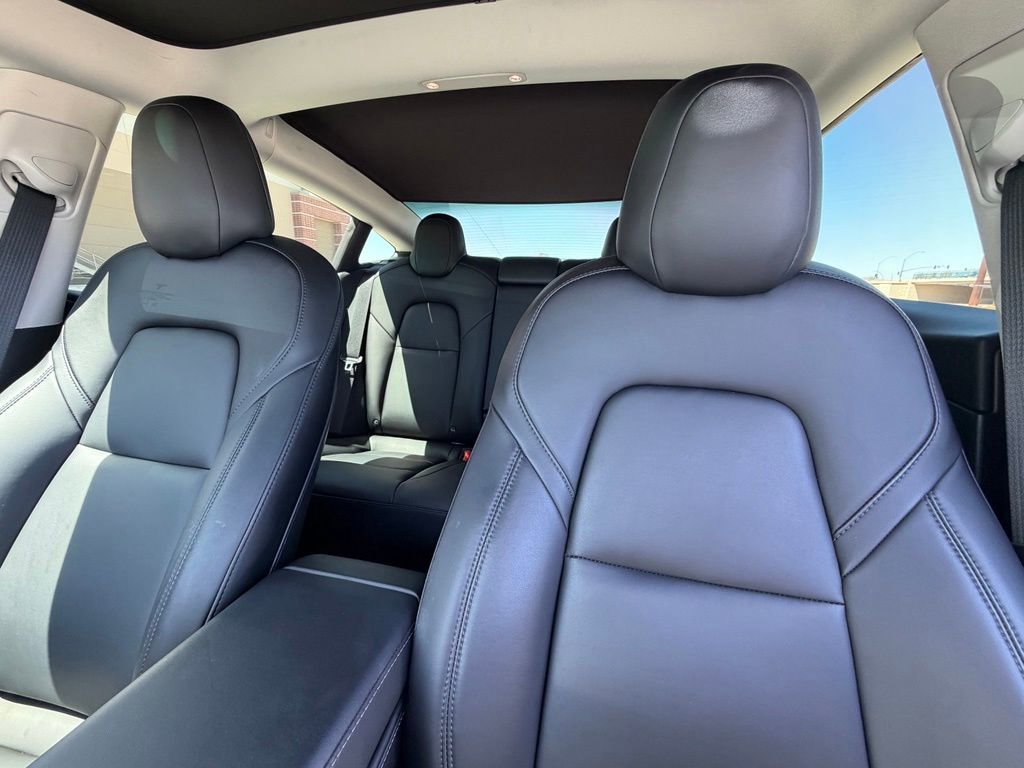 Used 2021 Tesla Model 3 Standard Range Plus RWD image 12