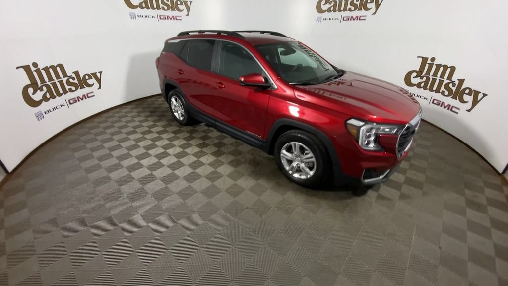 Certified 2023 GMC Terrain SLE w/ Driver Convenience Package FWD image 2
