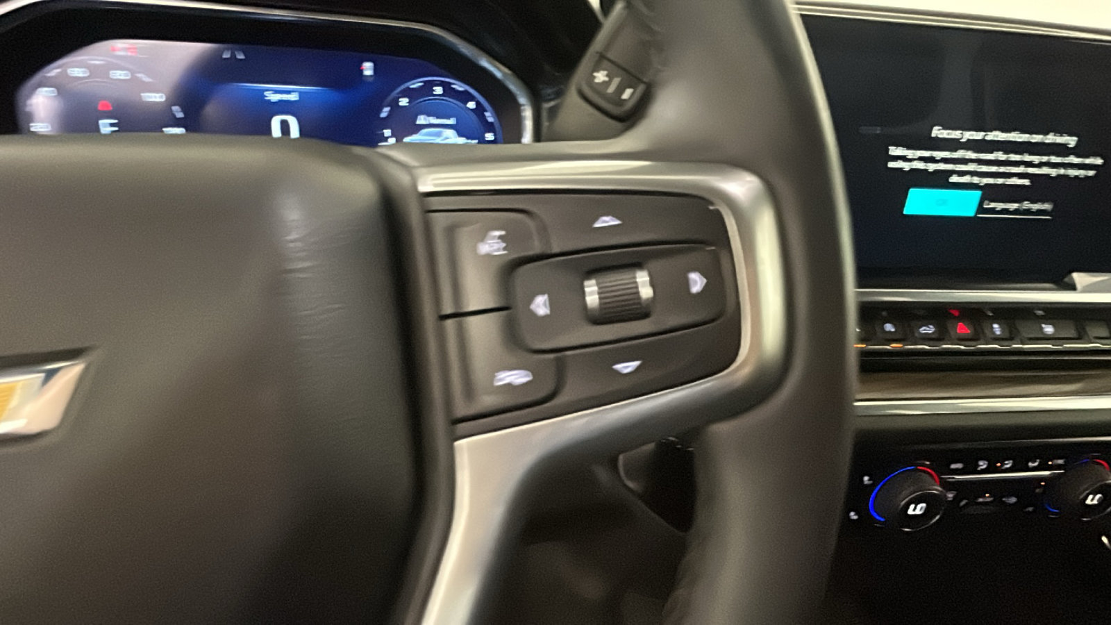 Used 2024 Chevrolet Silverado 1500 LT AWD/4WD image 20