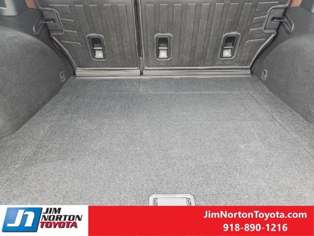 Used 2018 Subaru Outback 3.6R Touring AWD/4WD image 33