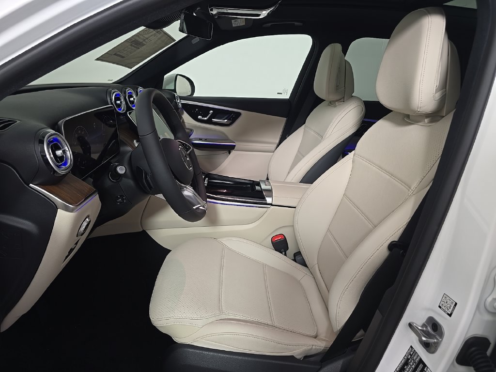 New 2026 Mercedes-Benz GLC 300 4MATIC image 5