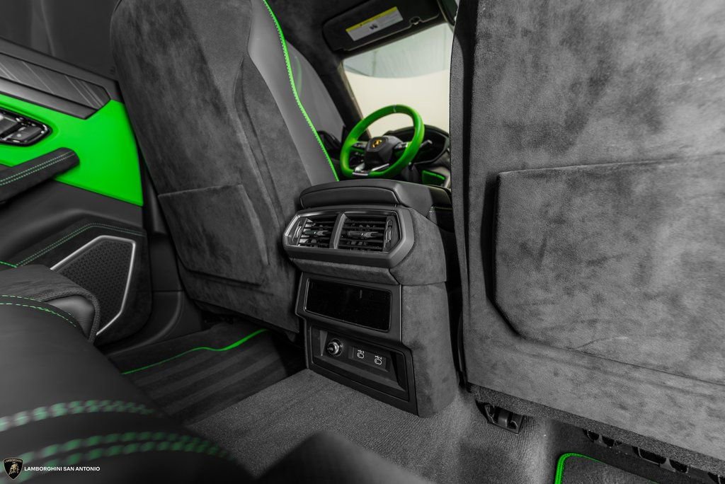 Used 2024 Lamborghini Urus S image 41