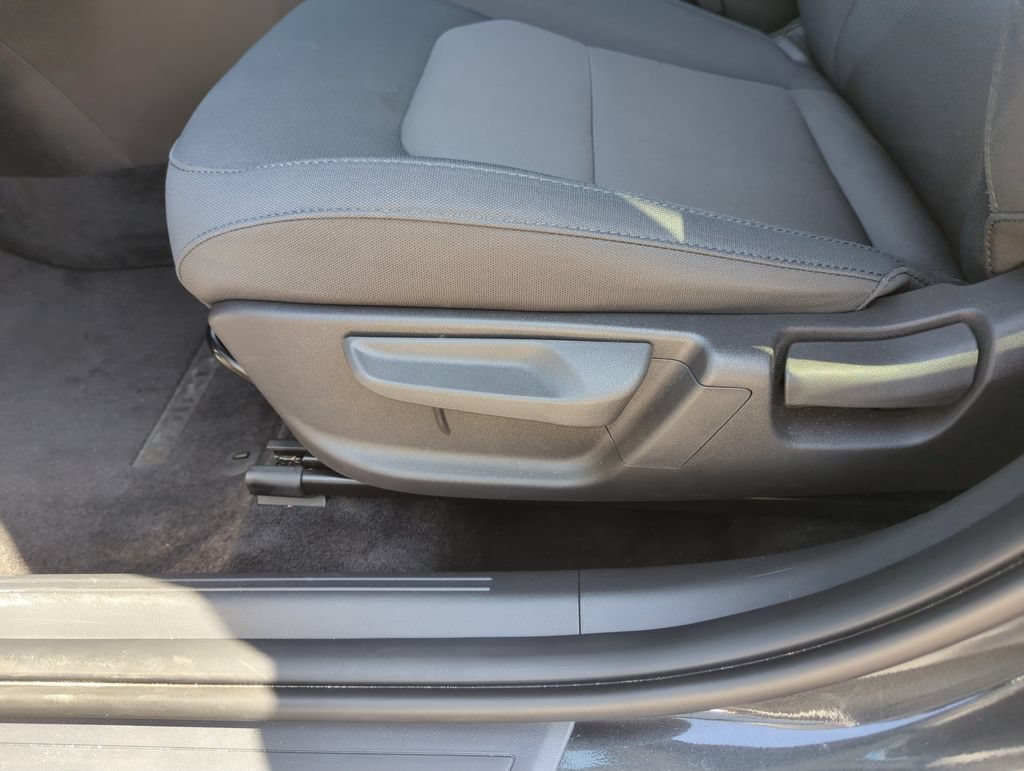 Used 2025 Kia Niro LX FWD image 13