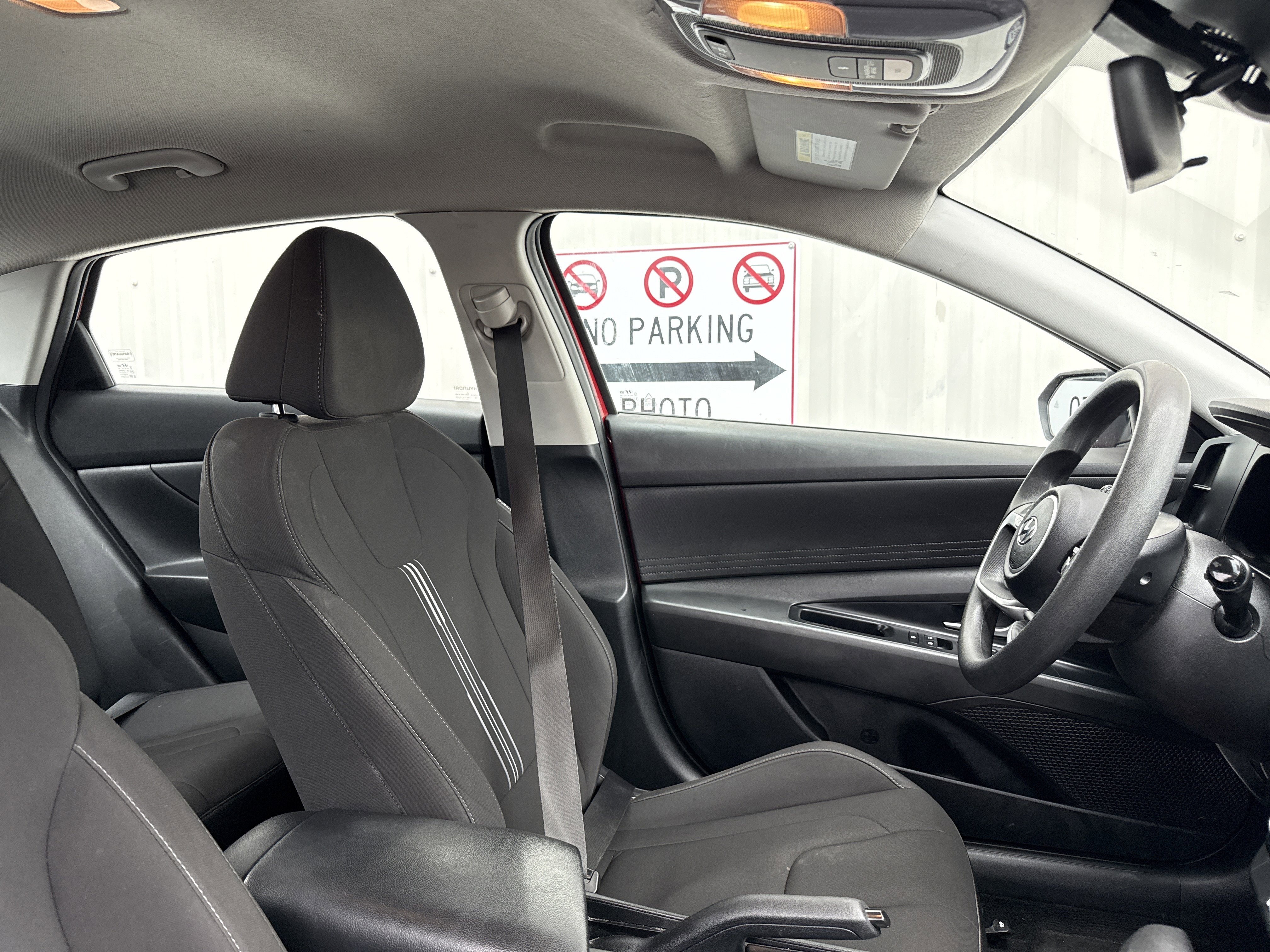 Used 2023 Hyundai Elantra SEL w/ Preferred Accessory Package image 30