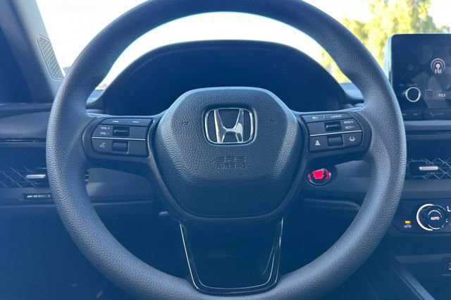 Certified 2025 Honda Accord SE image 21