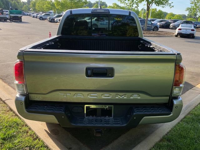 Used 2017 Toyota Tacoma Limited image 29
