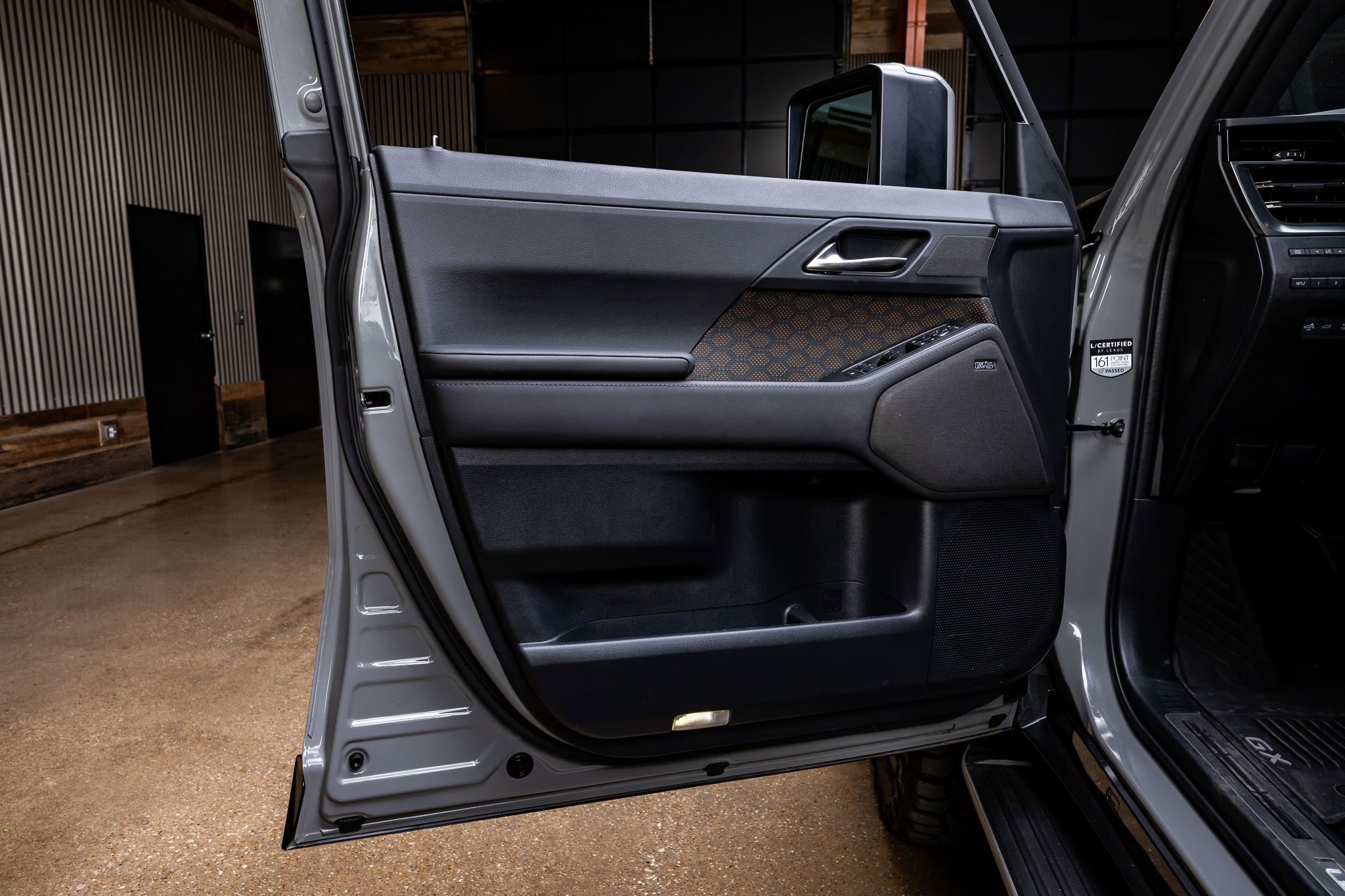 Used 2024 Lexus GX 550 image 36