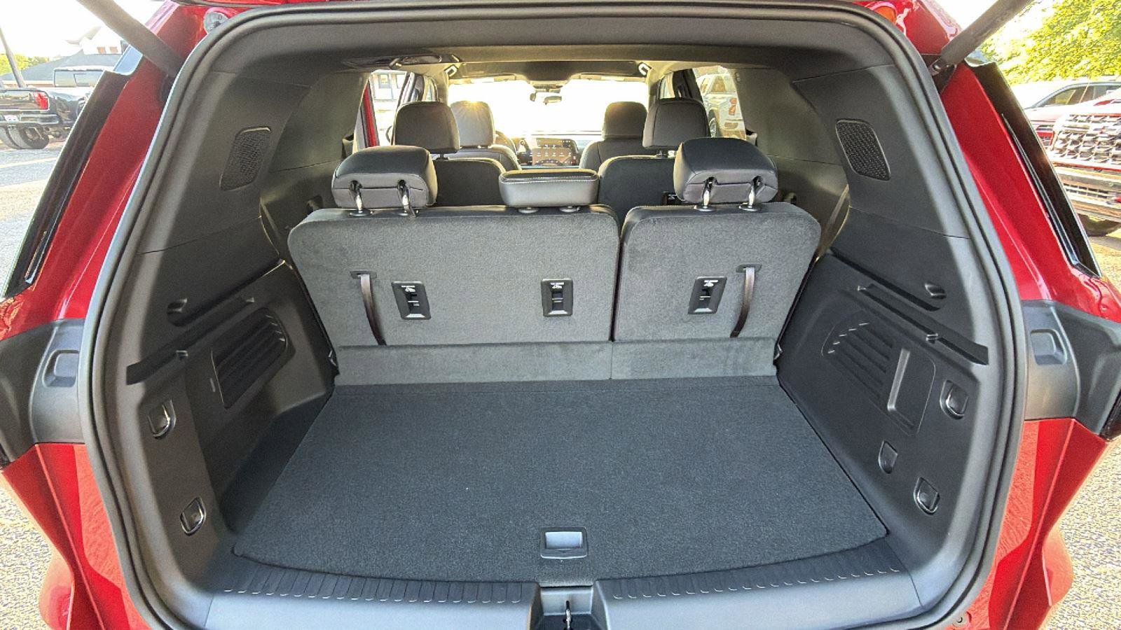 New 2026 Chevrolet Traverse LT FWD image 10