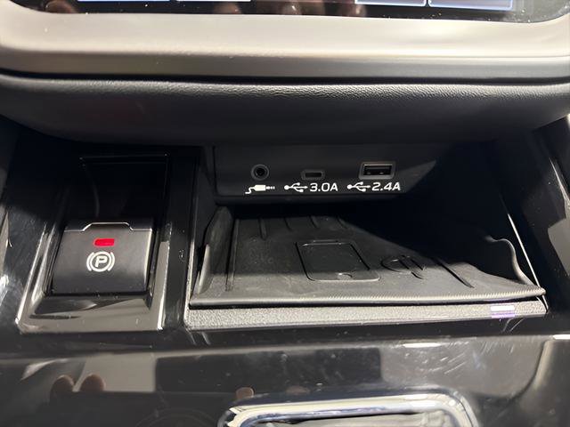 Used 2025 Subaru Legacy Limited w/ Tech Package #2 AWD/4WD image 22