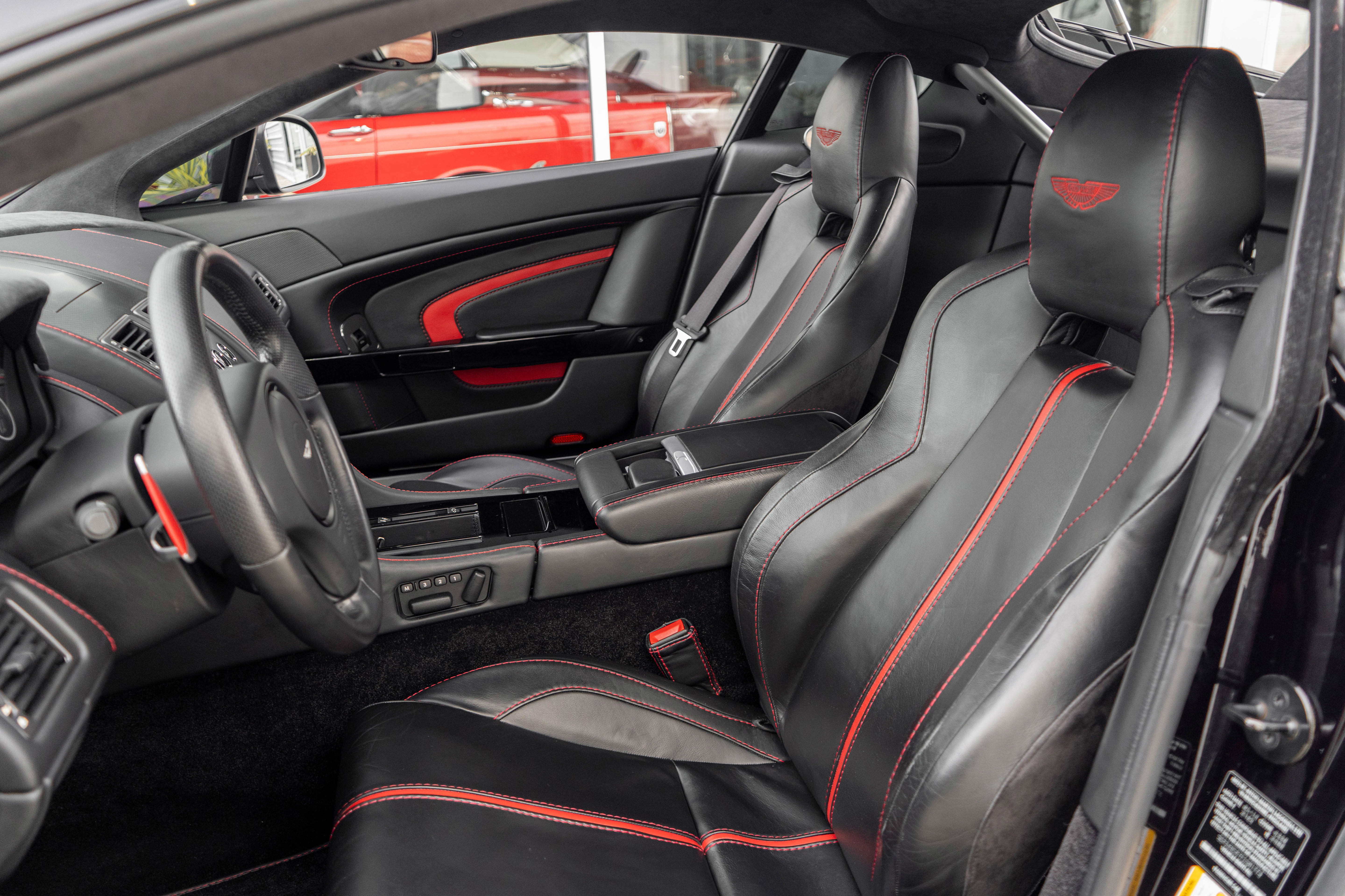 Used 2015 Aston Martin V12 Vantage S image 13