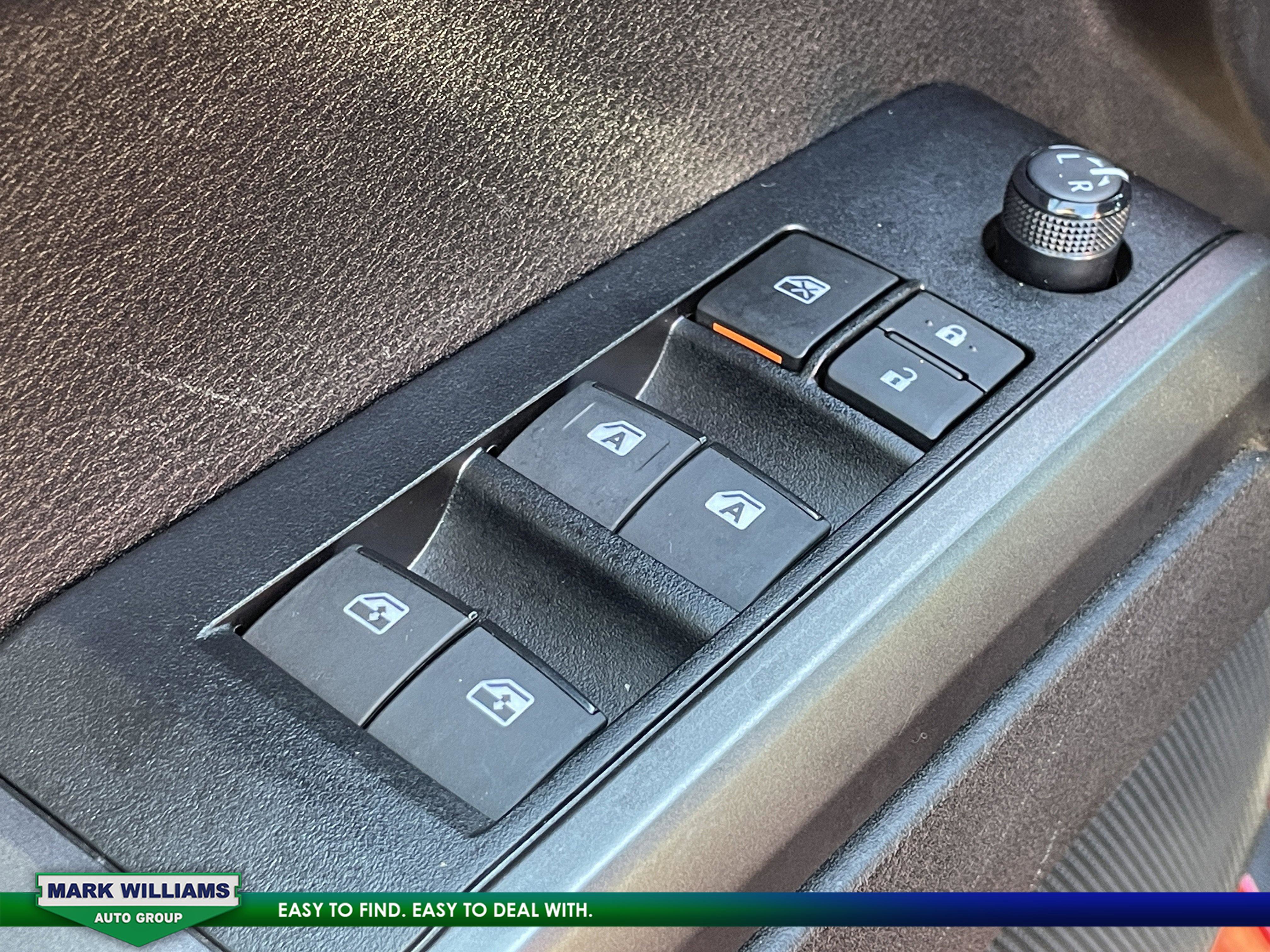 Used 2021 Toyota Tacoma TRD Off-Road image 12