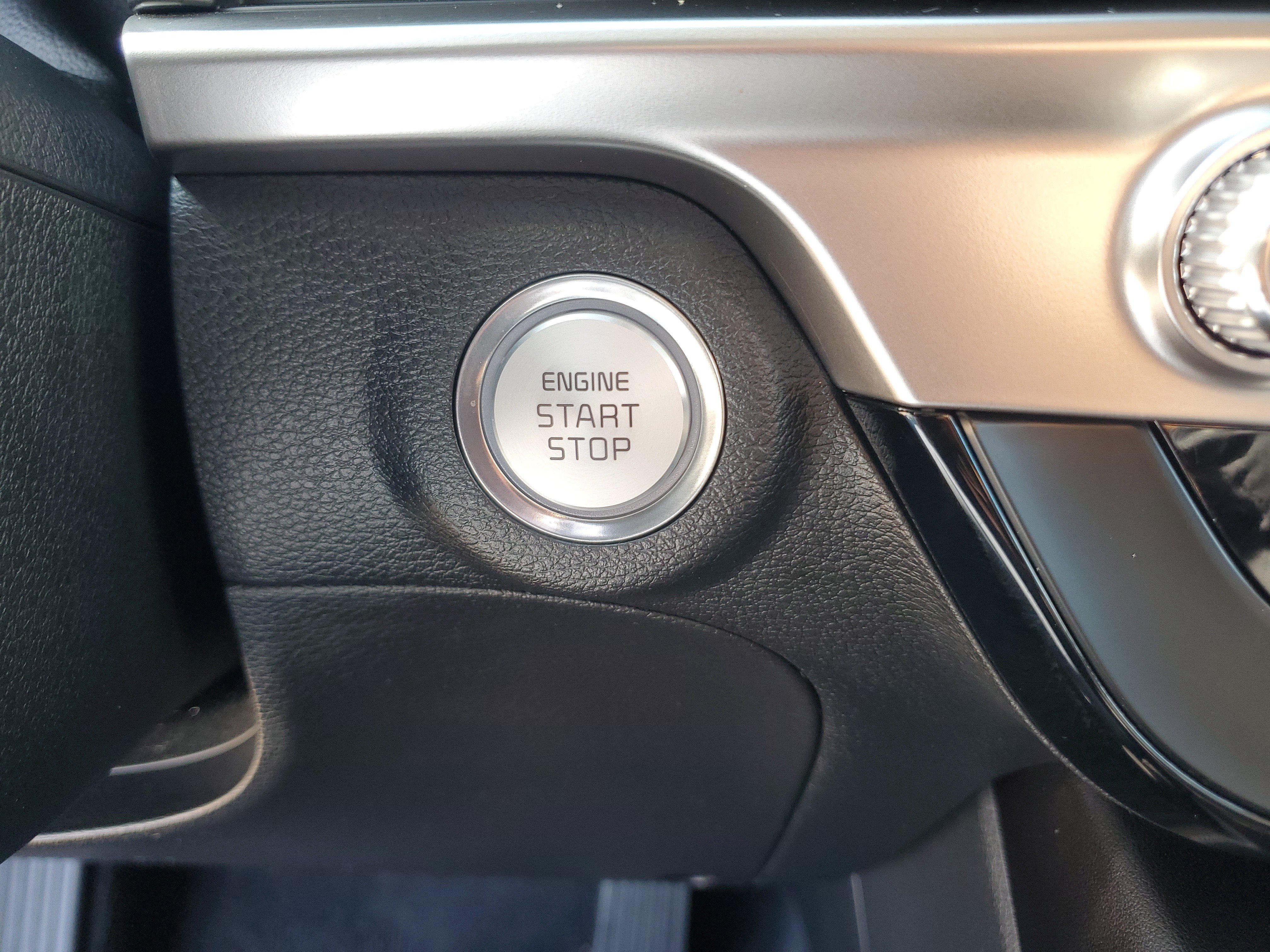 Used 2024 Kia Telluride LX FWD image 22
