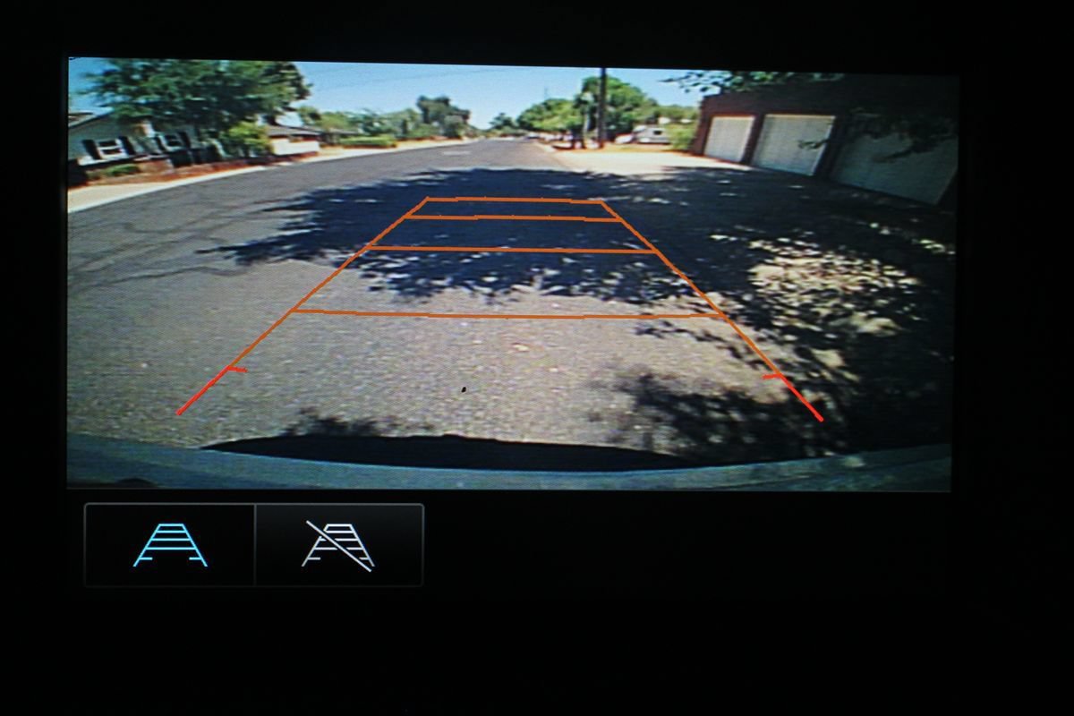 Used 2018 GMC Acadia SLE FWD image 31