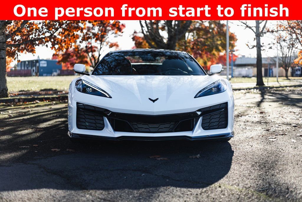 Used 2024 Chevrolet Corvette Z06 w/ Stealth Interior Trim Package image 5