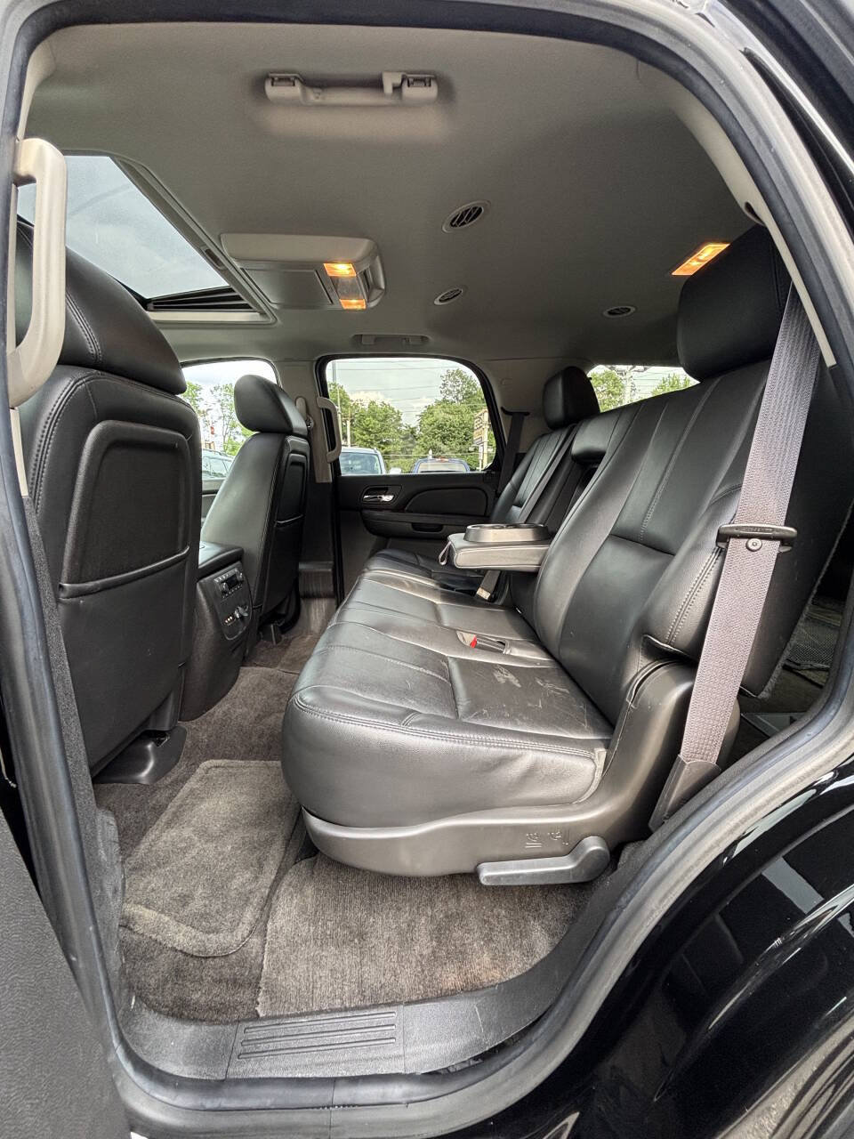 Used 2013 Chevrolet Tahoe LT w/ Luxury Package AWD/4WD image 15