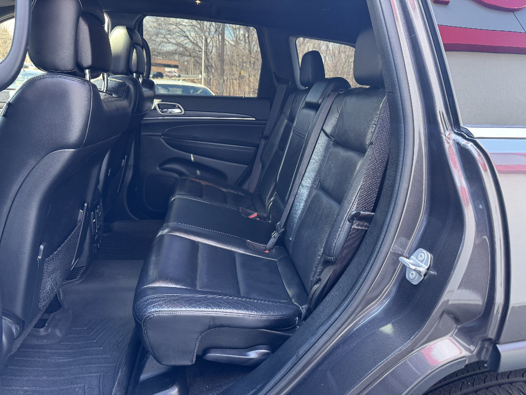 Used 2021 Jeep Grand Cherokee Limited w/ Sun & Sound Group image 9