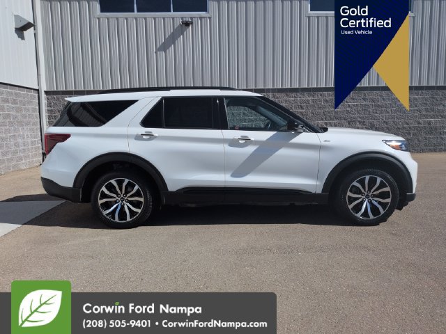 Certified 2022 Ford Explorer ST-Line w/ Class IV Trailer Tow Package AWD/4WD image 2