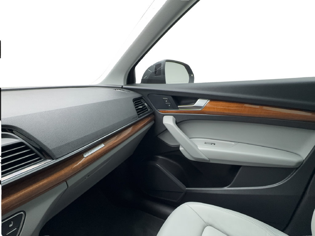 Used 2023 Audi Q5 2.0T Premium w/ Convenience Package AWD/4WD image 44