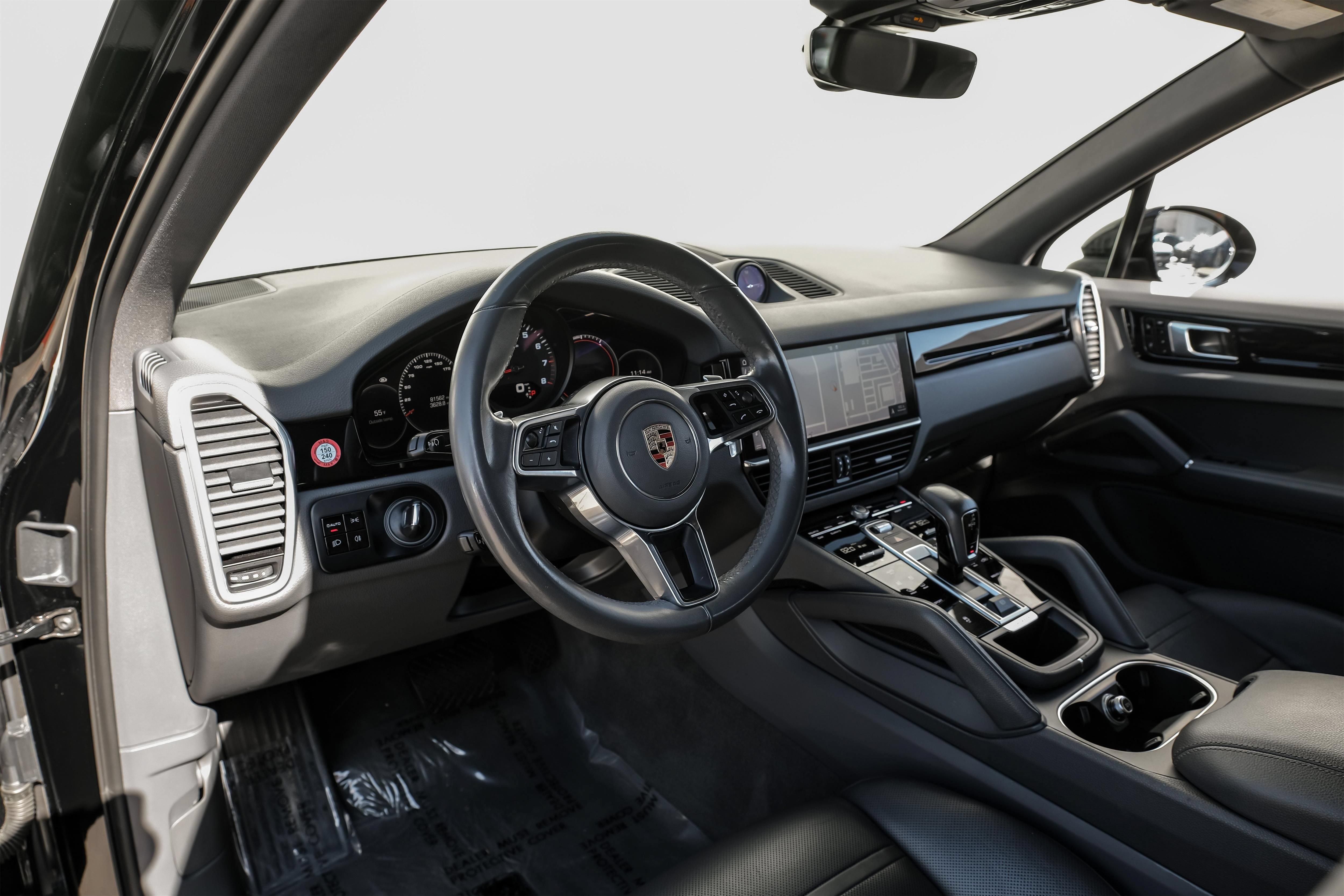 Used 2019 Porsche Cayenne AWD/4WD image 2