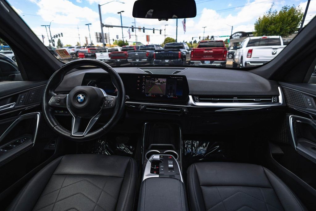 Used 2023 BMW X1 xDrive28i image 16