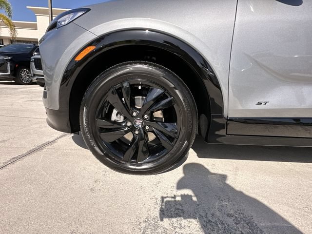 Used 2025 Buick Encore GX Sport Touring FWD image 18