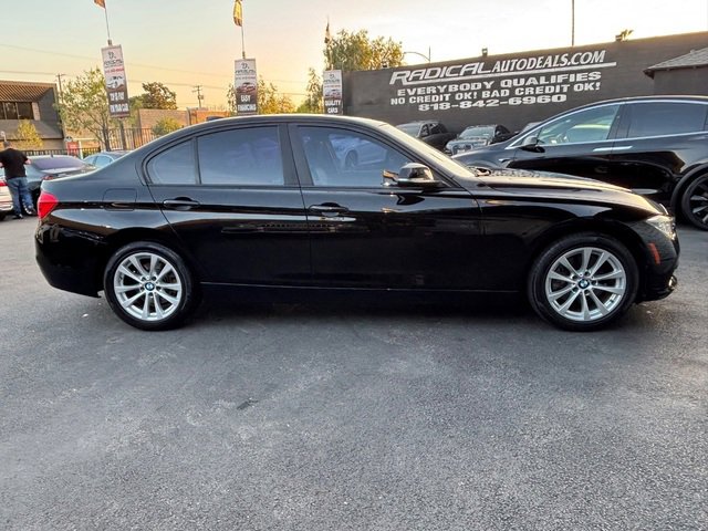 Used 2018 BMW 320i Sedan RWD image 21