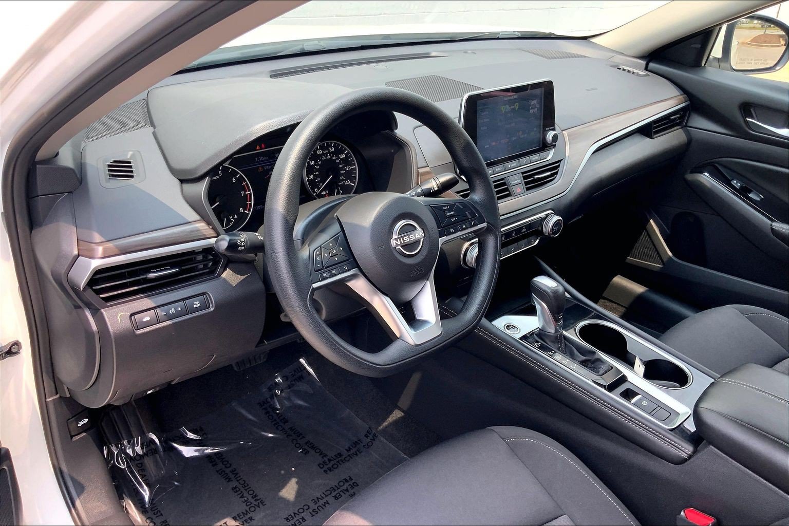 Used 2023 Nissan Altima 2.5 SV AWD/4WD image 18
