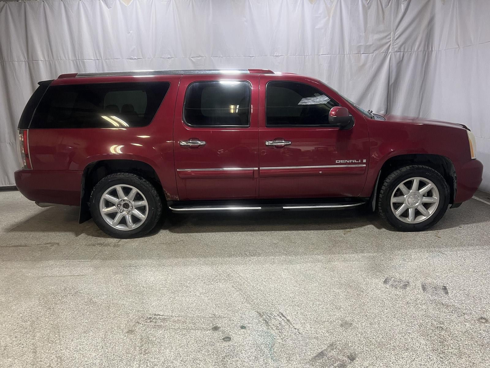 Used 2007 GMC Yukon XL Denali AWD/4WD image 2
