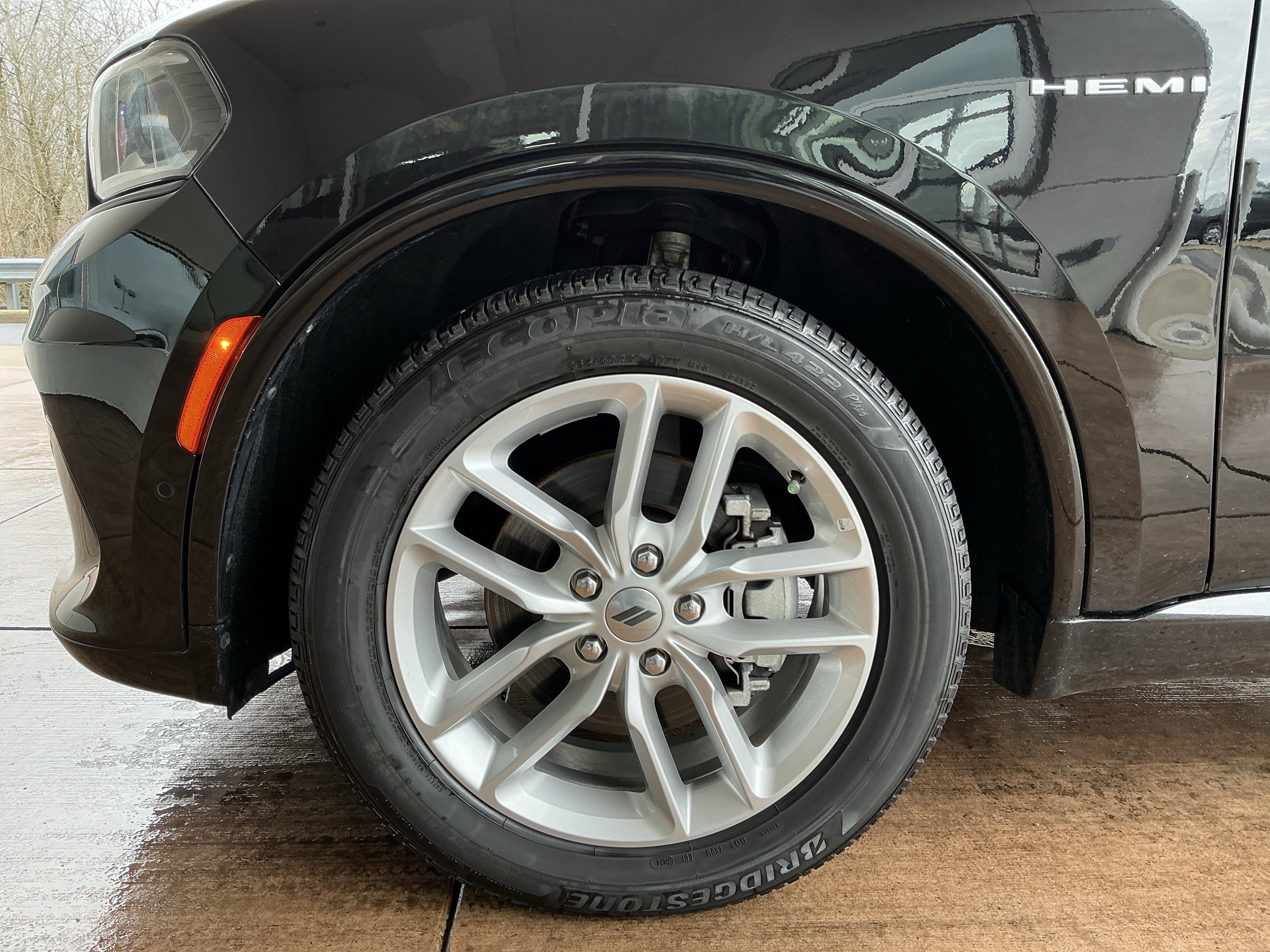 Used 2024 Dodge Durango R/T w/ Trailer Tow Group IV AWD/4WD image 25