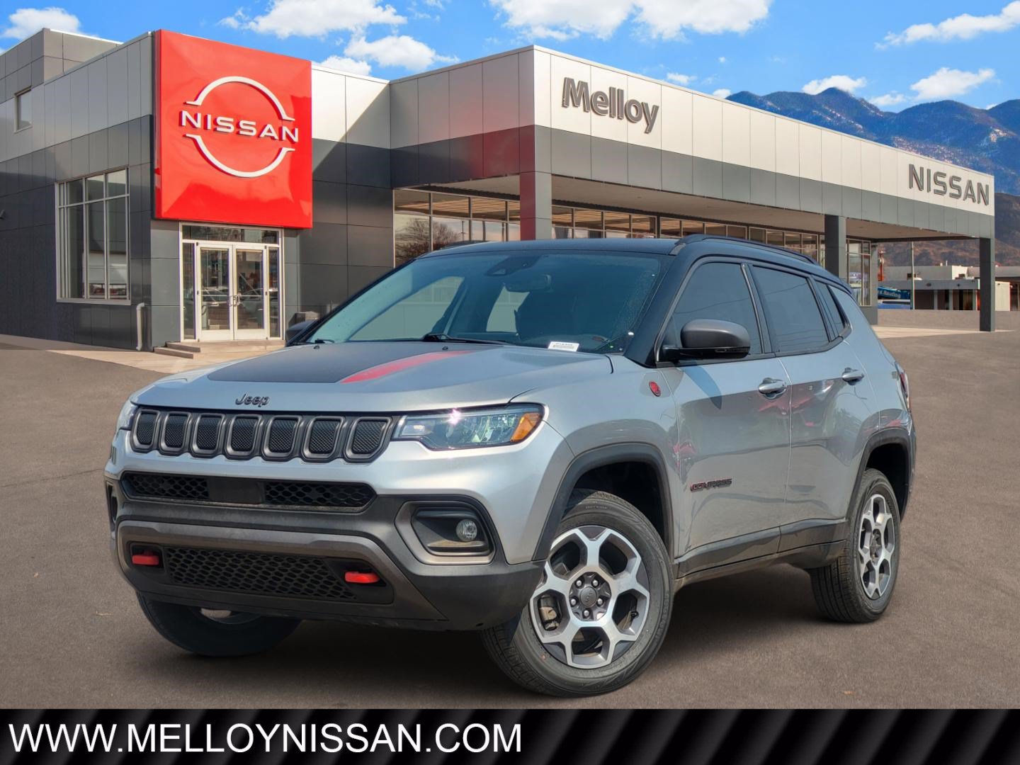 Used 2022 Jeep Compass Trailhawk w/ Trailhawk Convenience Group AWD/4WD image 1