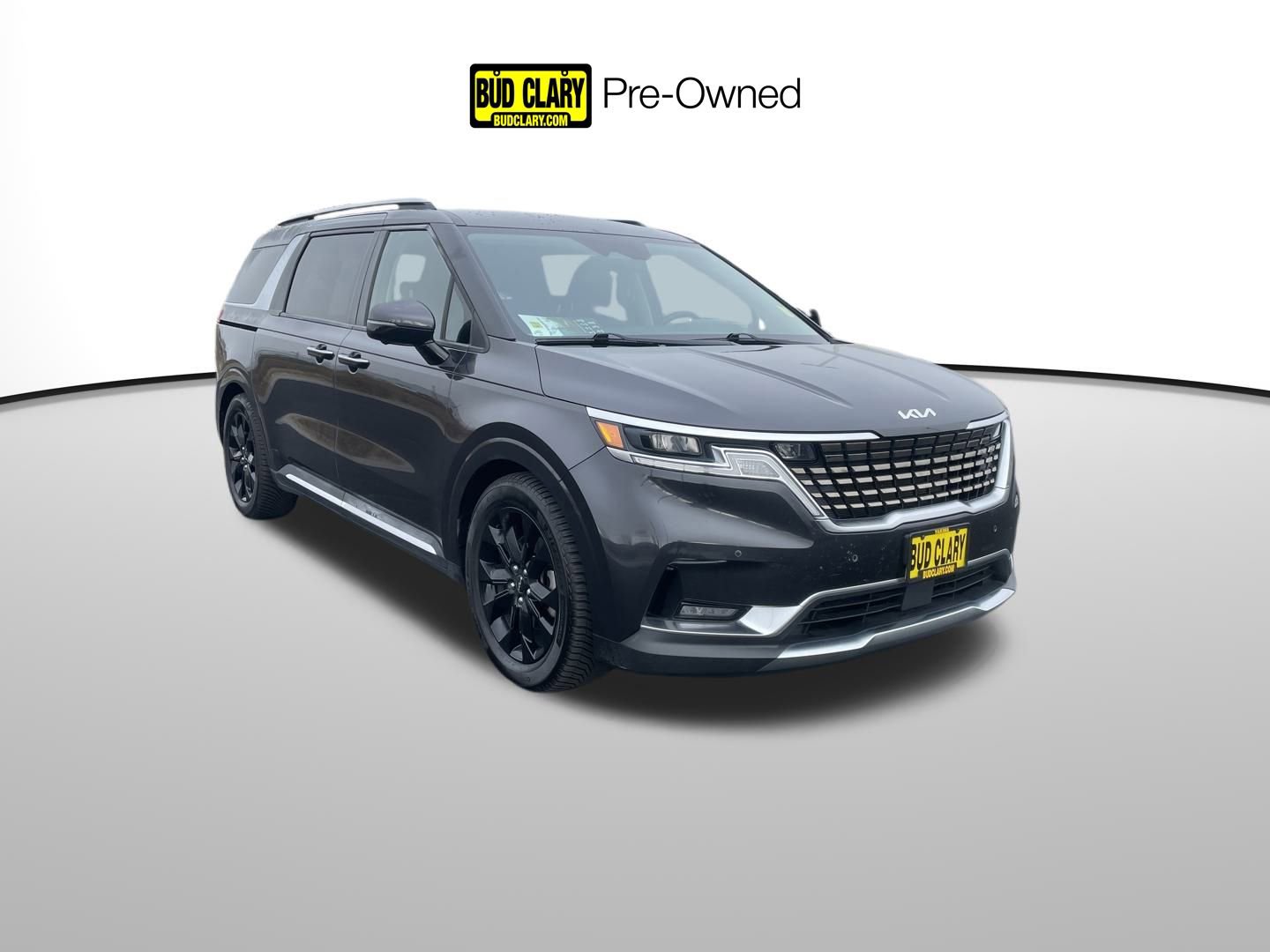 Used 2022 Kia Carnival SX image 1