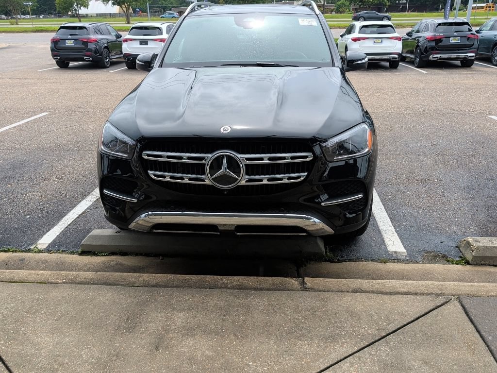 Used 2025 Mercedes-Benz GLE 350 4MATIC image 4