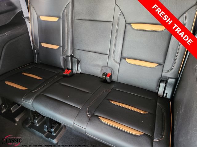 Used 2024 GMC Yukon AT4 w/ Technology Package AWD/4WD image 30