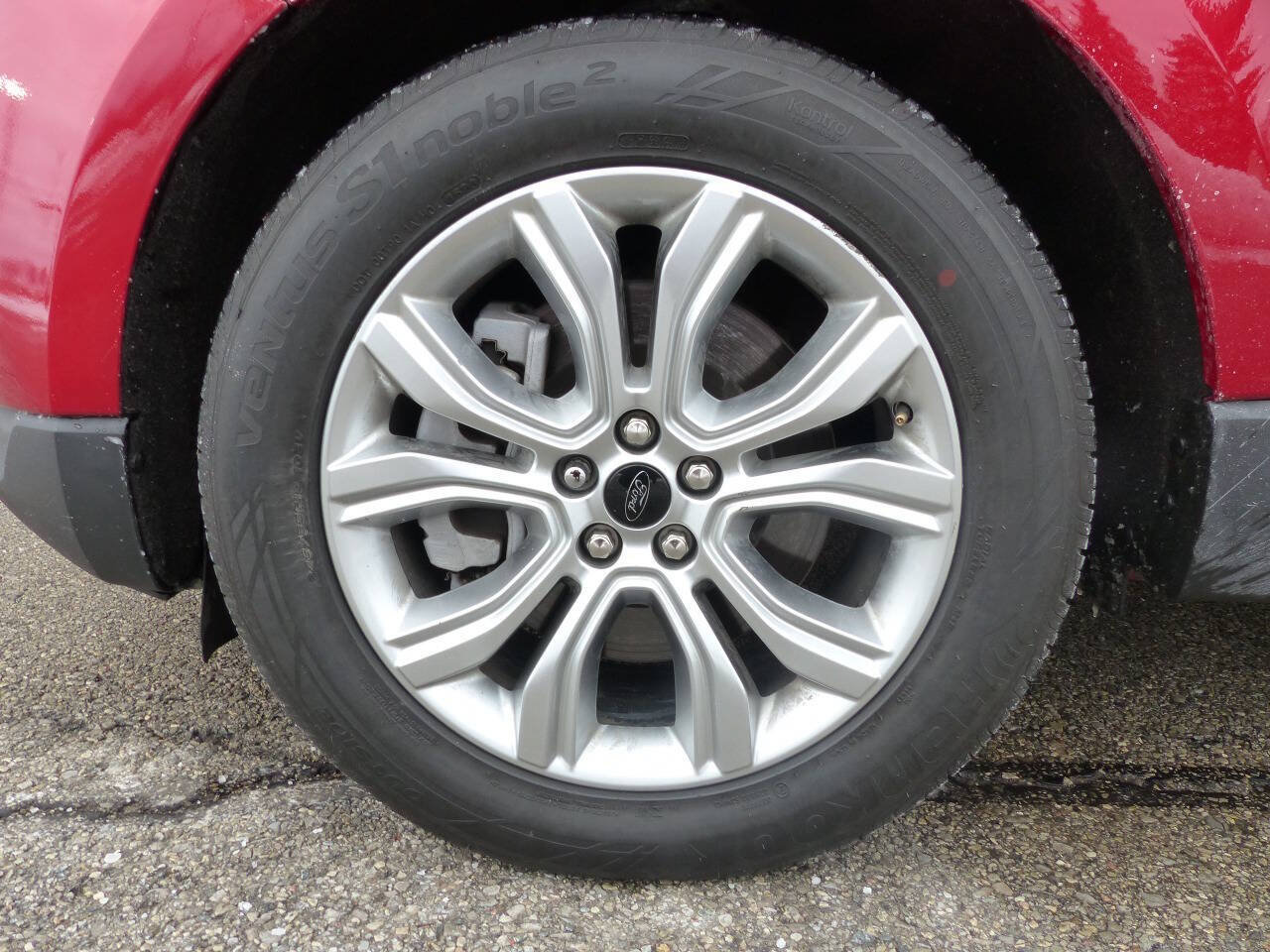 Used 2023 Ford Edge Titanium w/ Equipment Group 301A AWD/4WD image 12