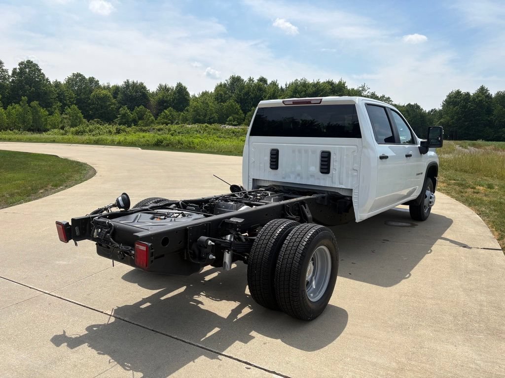 Used 2026 Chevrolet Silverado 3500 W/T w/ WT Convenience Package AWD/4WD image 9