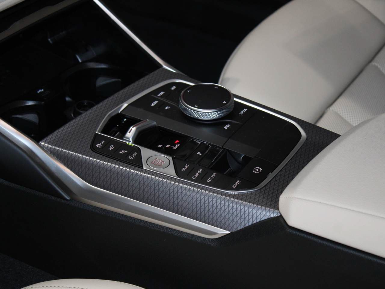 Used 2026 BMW 330i Sedan w/ Convenience Package RWD image 12