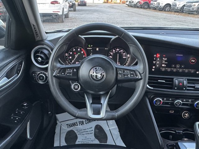 Used 2020 Alfa Romeo Giulia Ti w/ Nero Edizione image 19