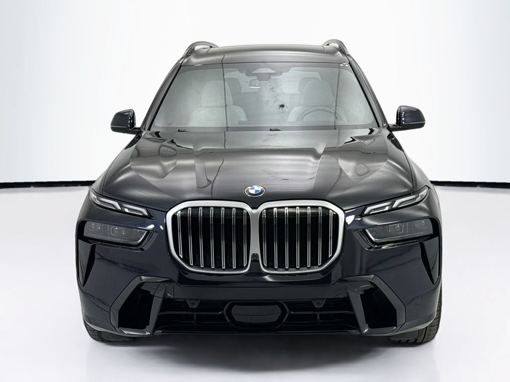 Used 2024 BMW X7 xDrive40i w/ M Sport Package AWD/4WD image 2
