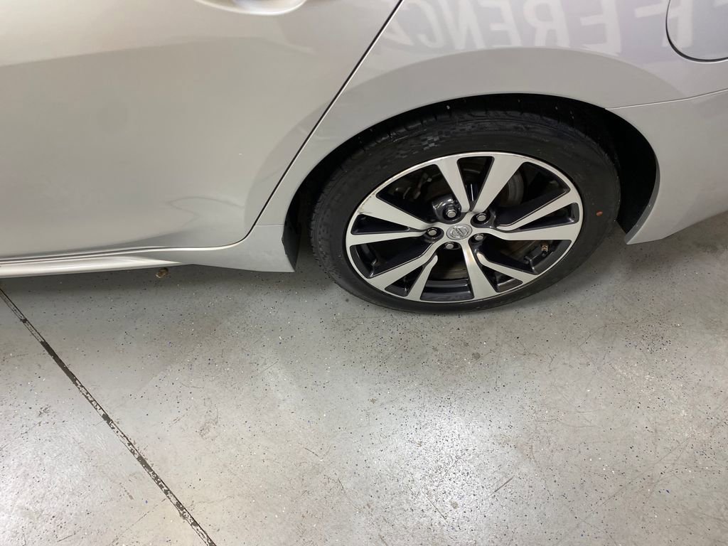 Used 2017 Nissan Maxima 3.5 SV FWD image 12