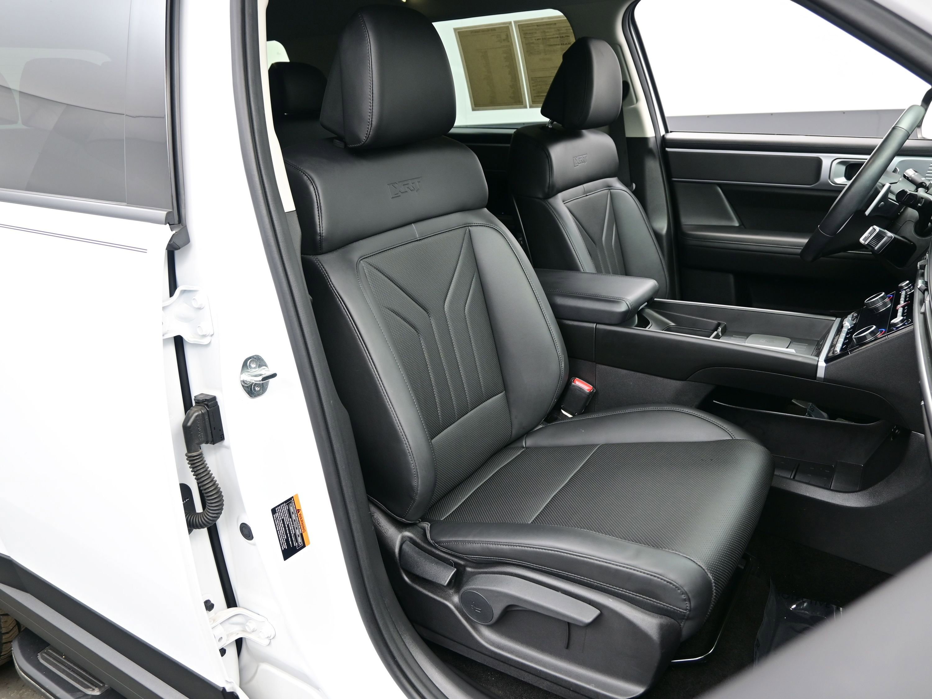 Used 2025 Hyundai Santa Fe XRT image 14