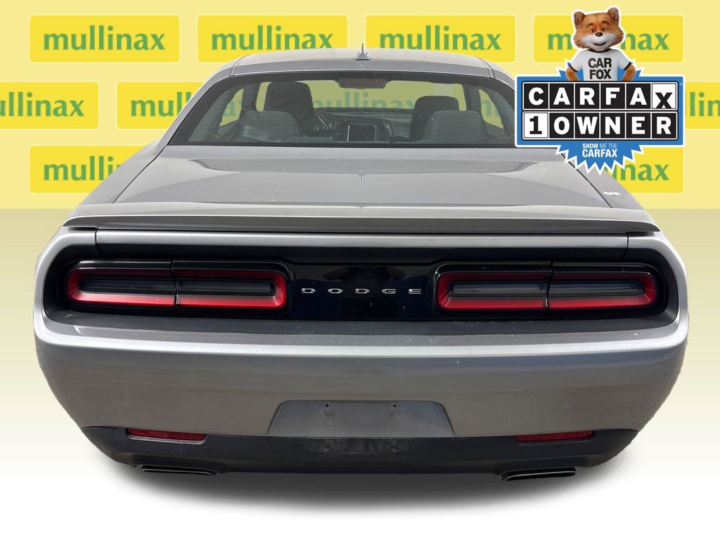 Used 2015 Dodge Challenger R/T w/ Quick Order Package 28B R/T RWD image 11