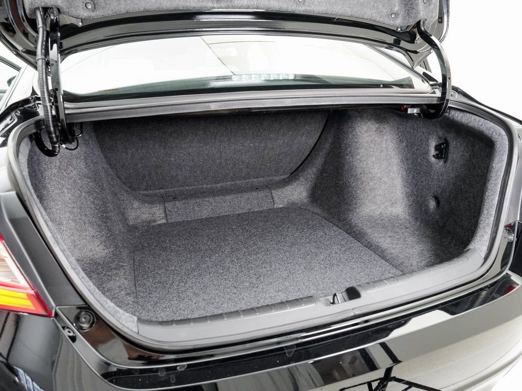 Used 2018 Honda Accord LX image 24