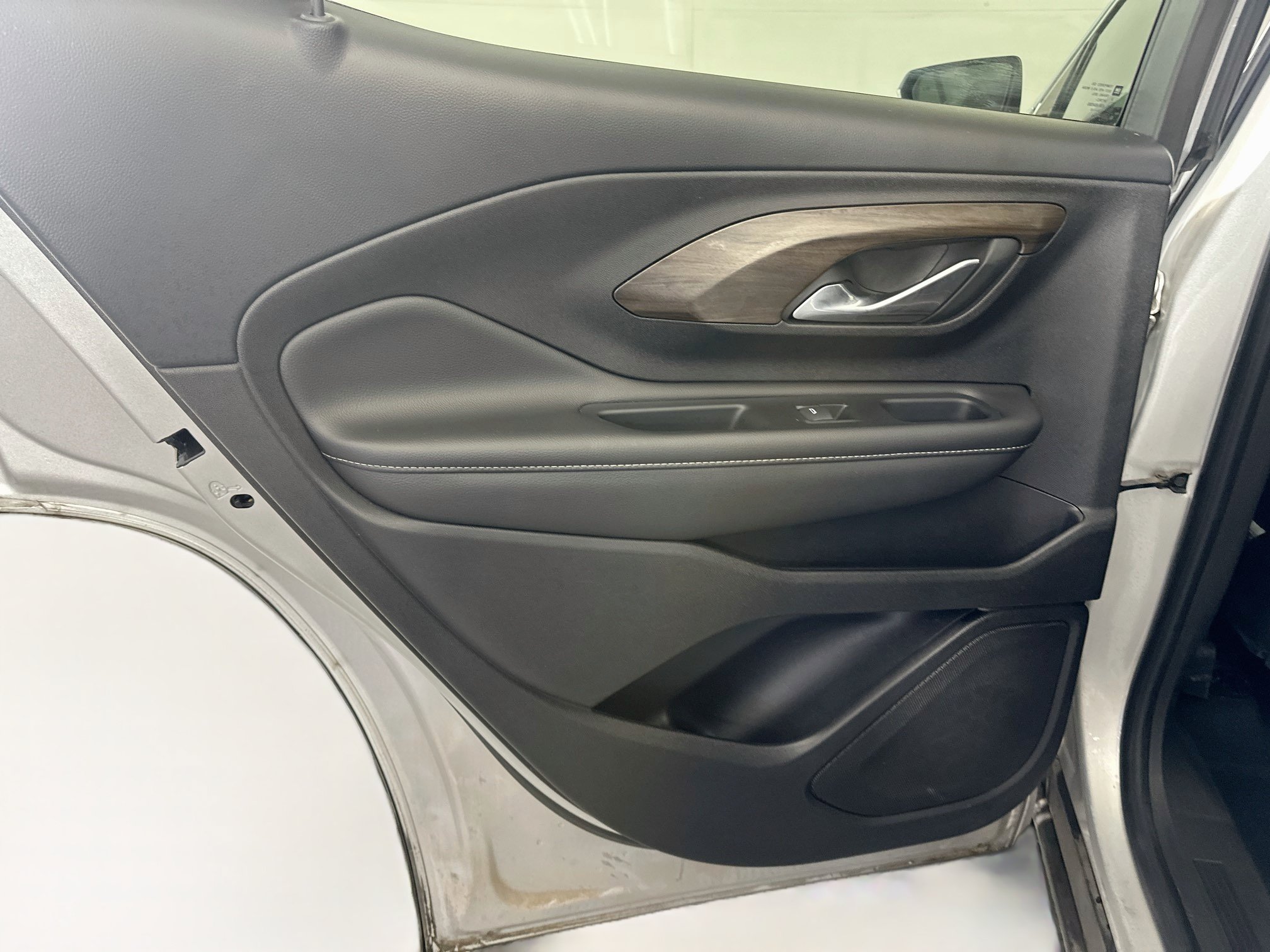 Used 2018 GMC Terrain Denali w/ Driver Alert Package II FWD image 27