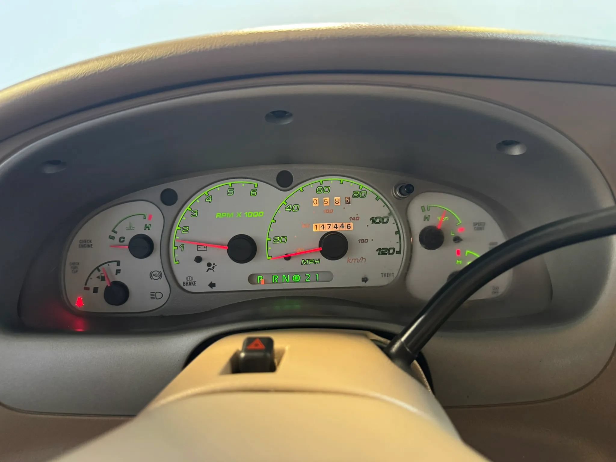 Used 2002 Ford Explorer Sport Trac 4x4 image 12