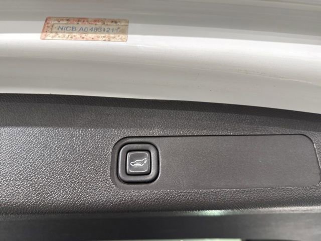 Used 2013 Chevrolet Tahoe LT w/ Suspension Package, Off-Road AWD/4WD image 12