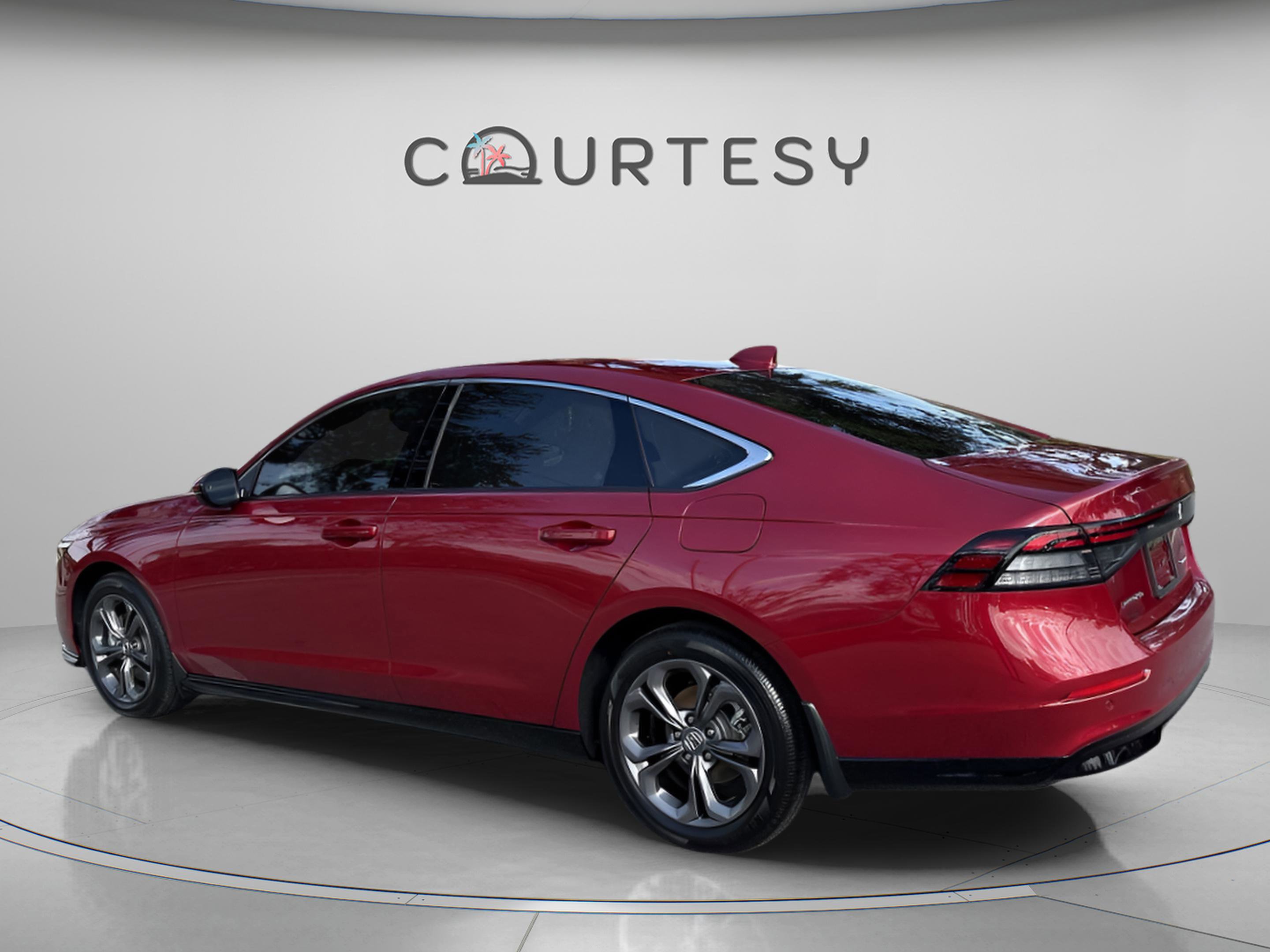 Used 2025 Honda Accord EX-L image 5