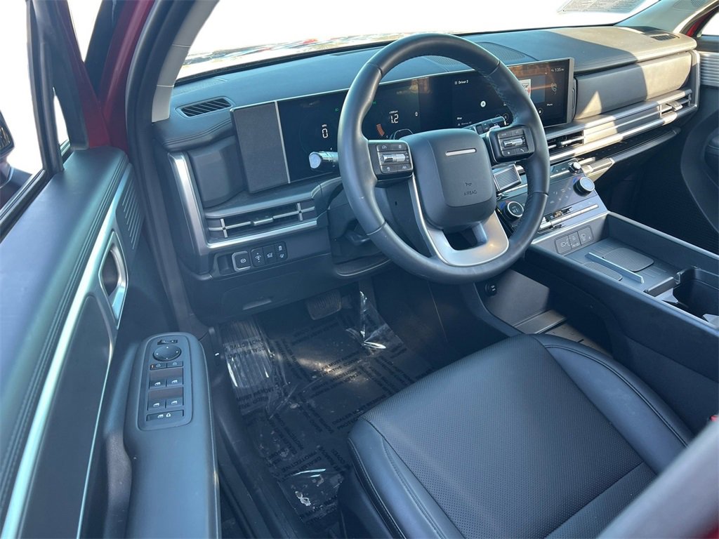 Used 2025 Hyundai Santa Fe XRT w/ Tow & Go Package image 7